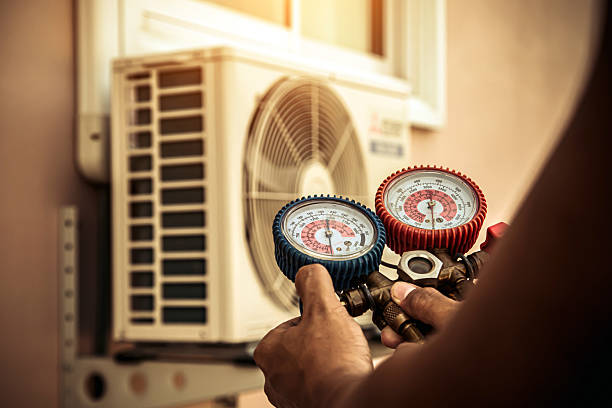 Professional Hvac technician working in Belfair, WA